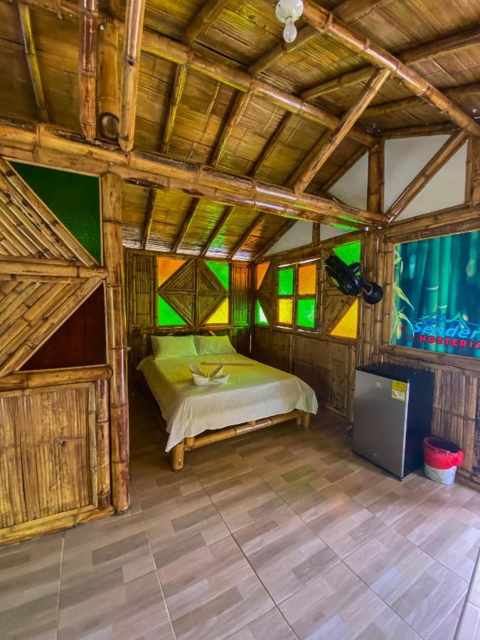 Hosteria El Sendero - Кокорна Екстериор снимка
