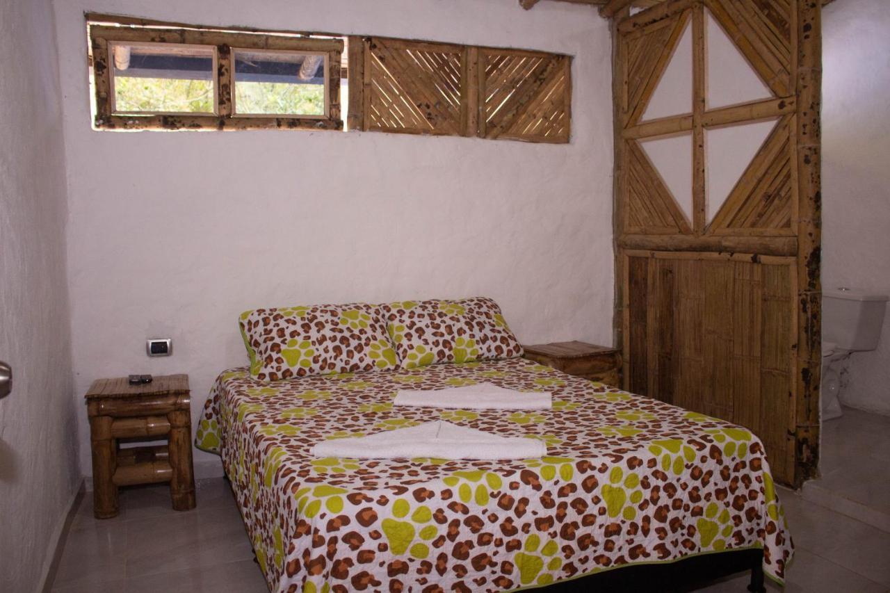 Hosteria El Sendero - Кокорна Екстериор снимка