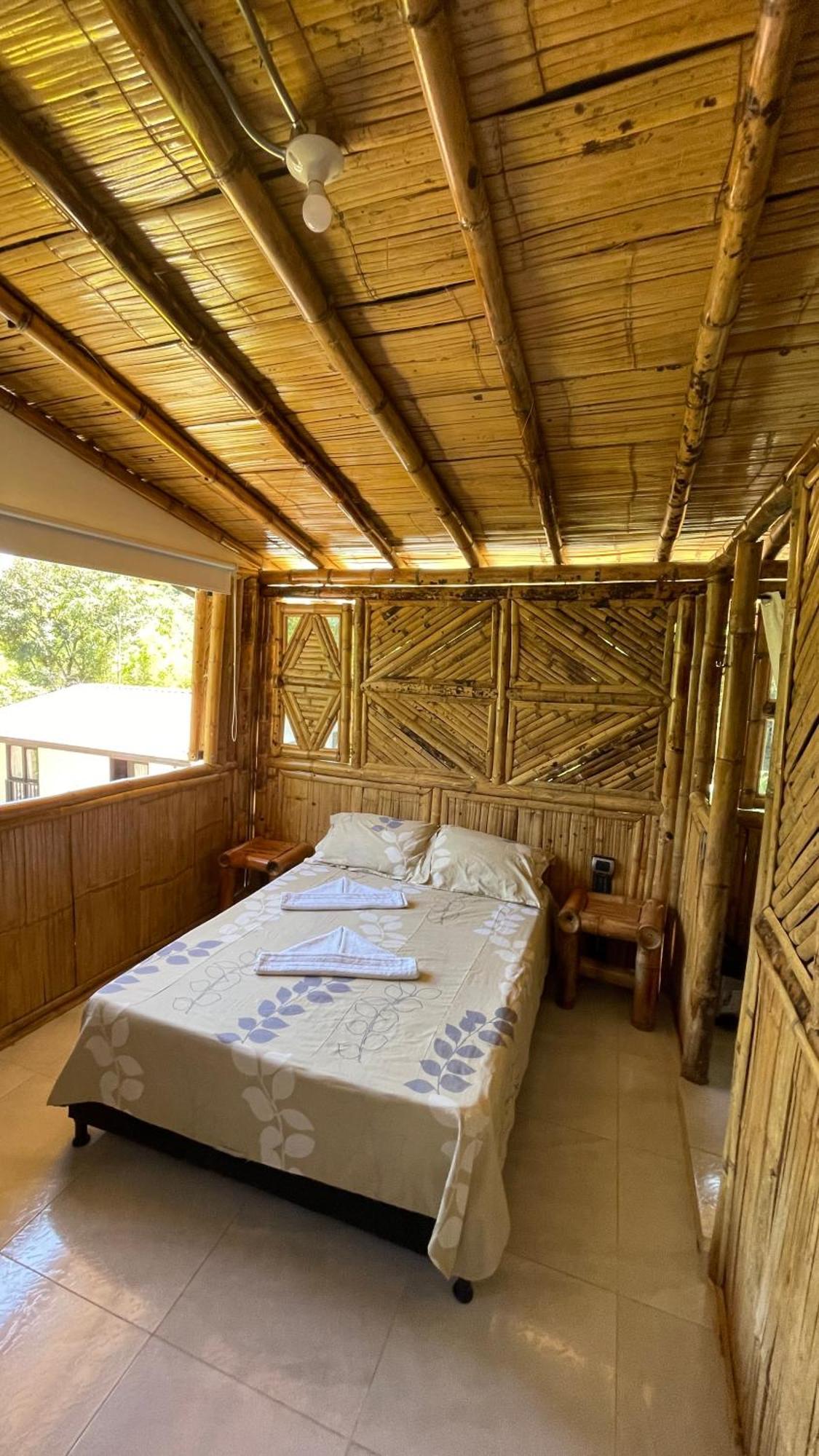 Hosteria El Sendero - Кокорна Екстериор снимка