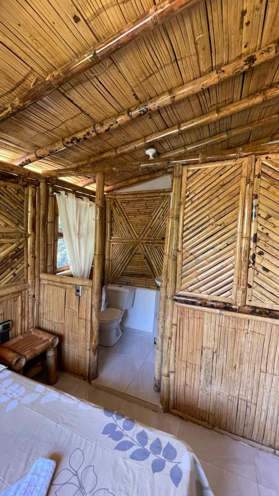 Hosteria El Sendero - Кокорна Екстериор снимка