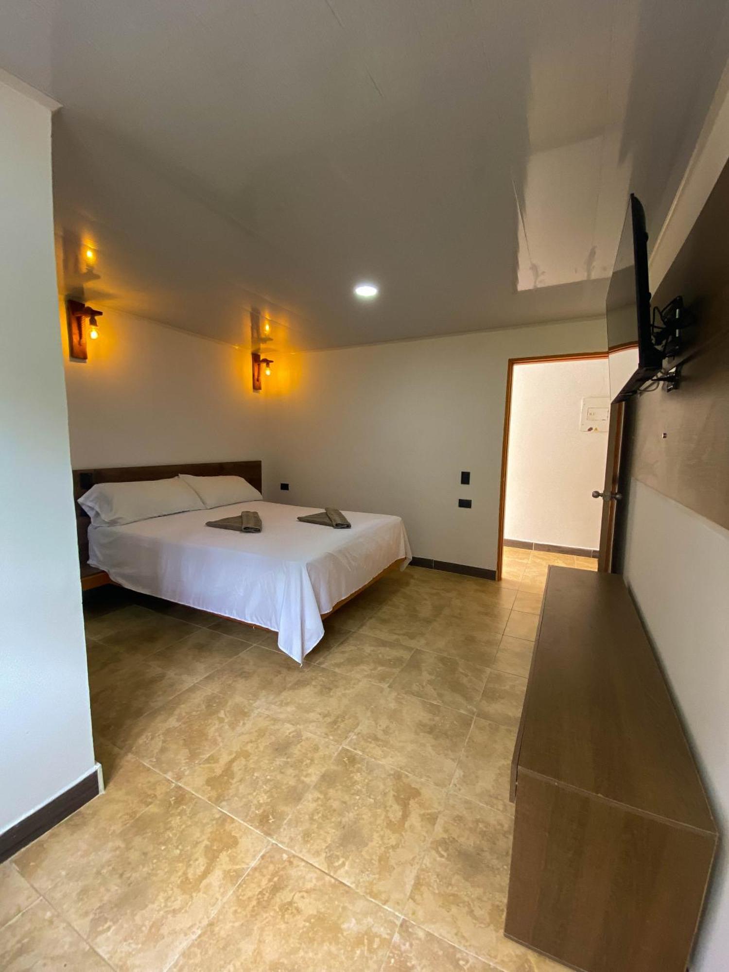 Hosteria El Sendero - Кокорна Екстериор снимка