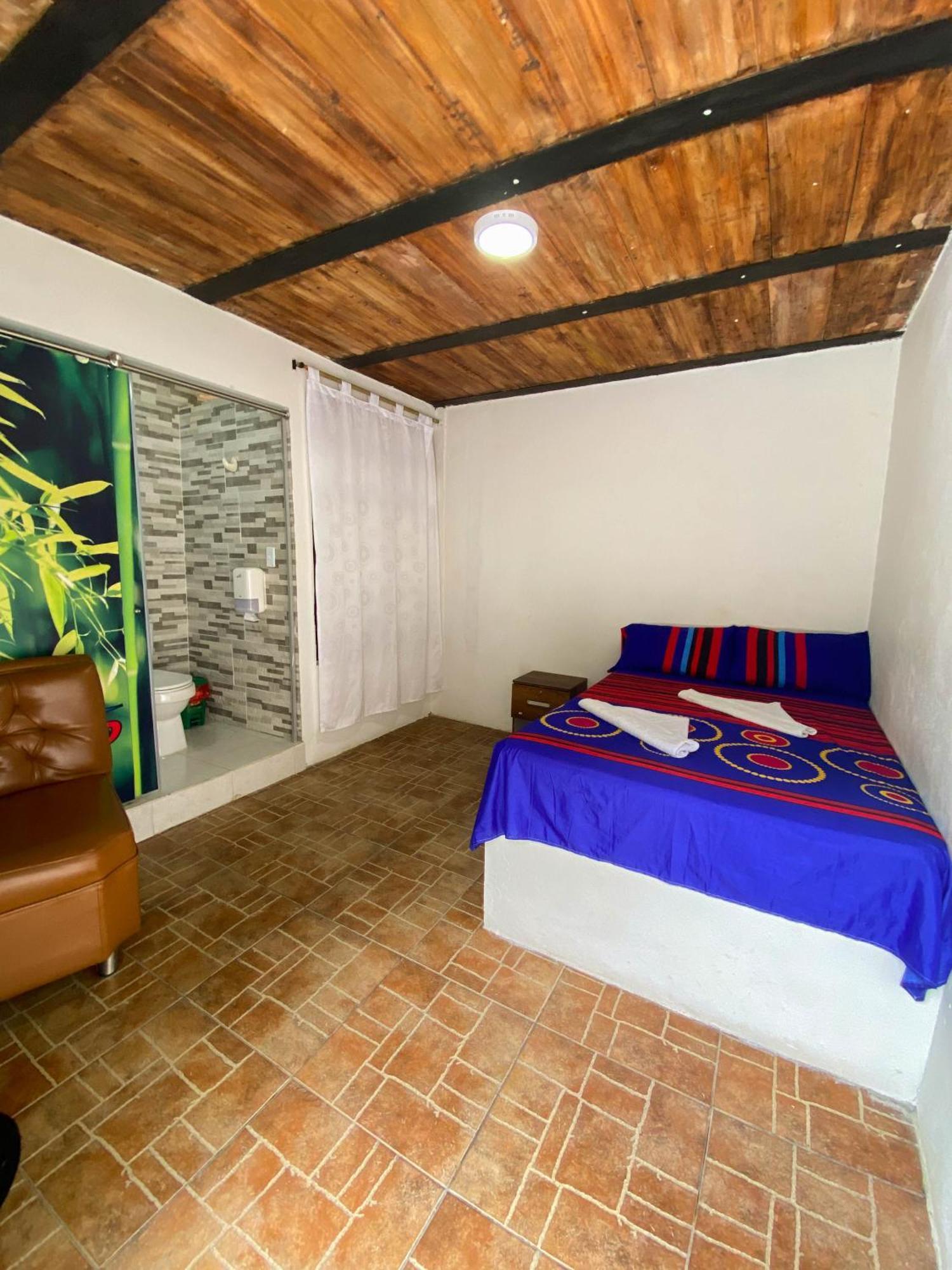 Hosteria El Sendero - Кокорна Екстериор снимка